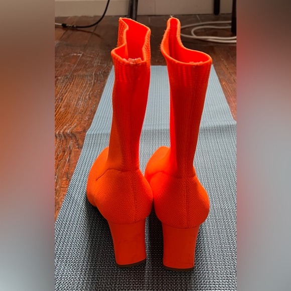 Boohoo knitted low block heel sock boots - Picture 3 of 5